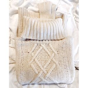 Cable Knit Turtle Neck